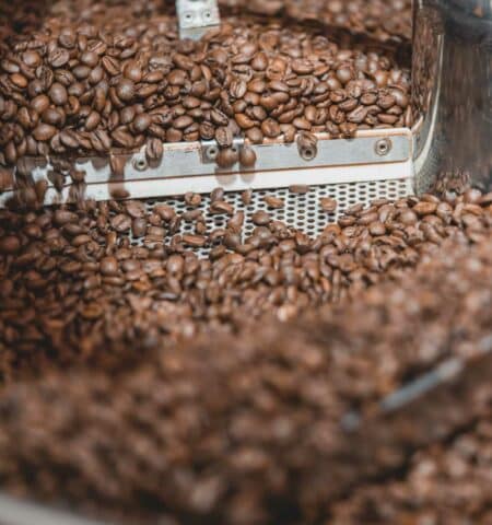 Grains de café torréfiés