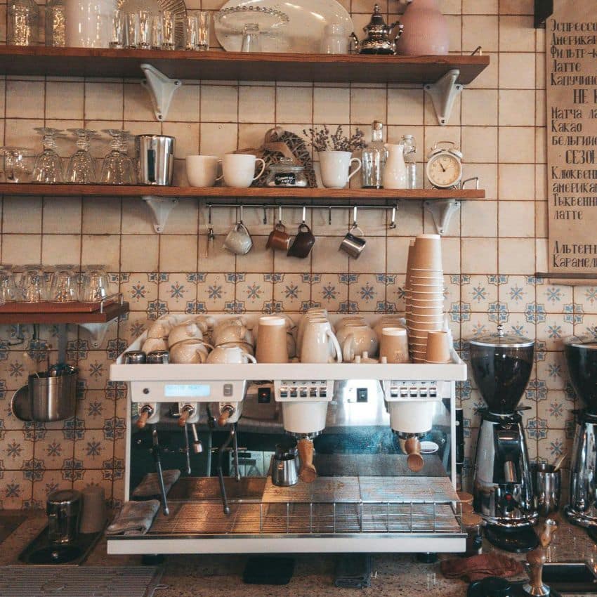 Coffee shops et petites villes